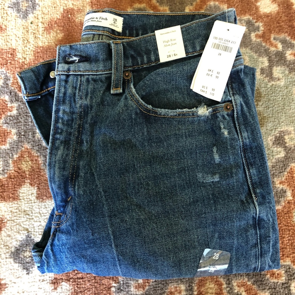 Abercrombie & Fitch High Rise Mom Jean